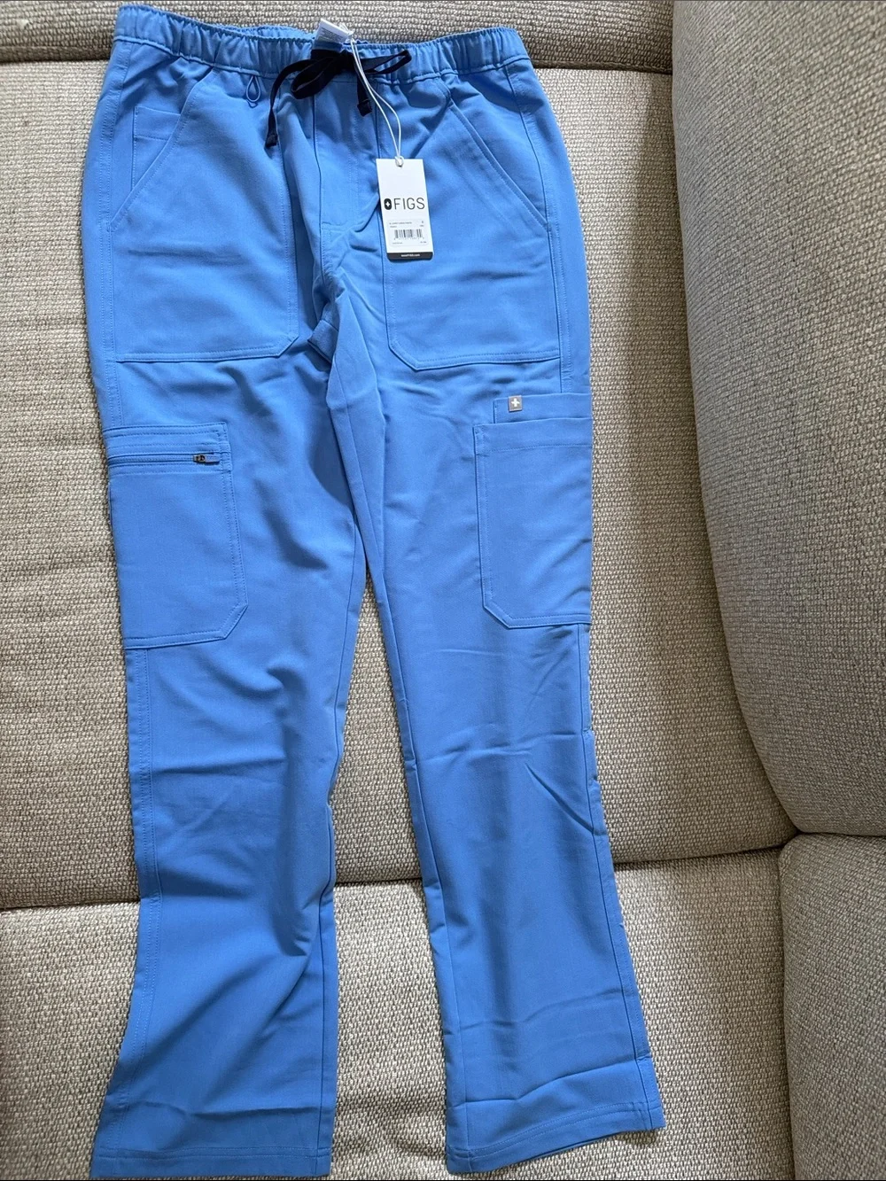 Figs Men’s Ceil Blue Cargo Scrub Pants